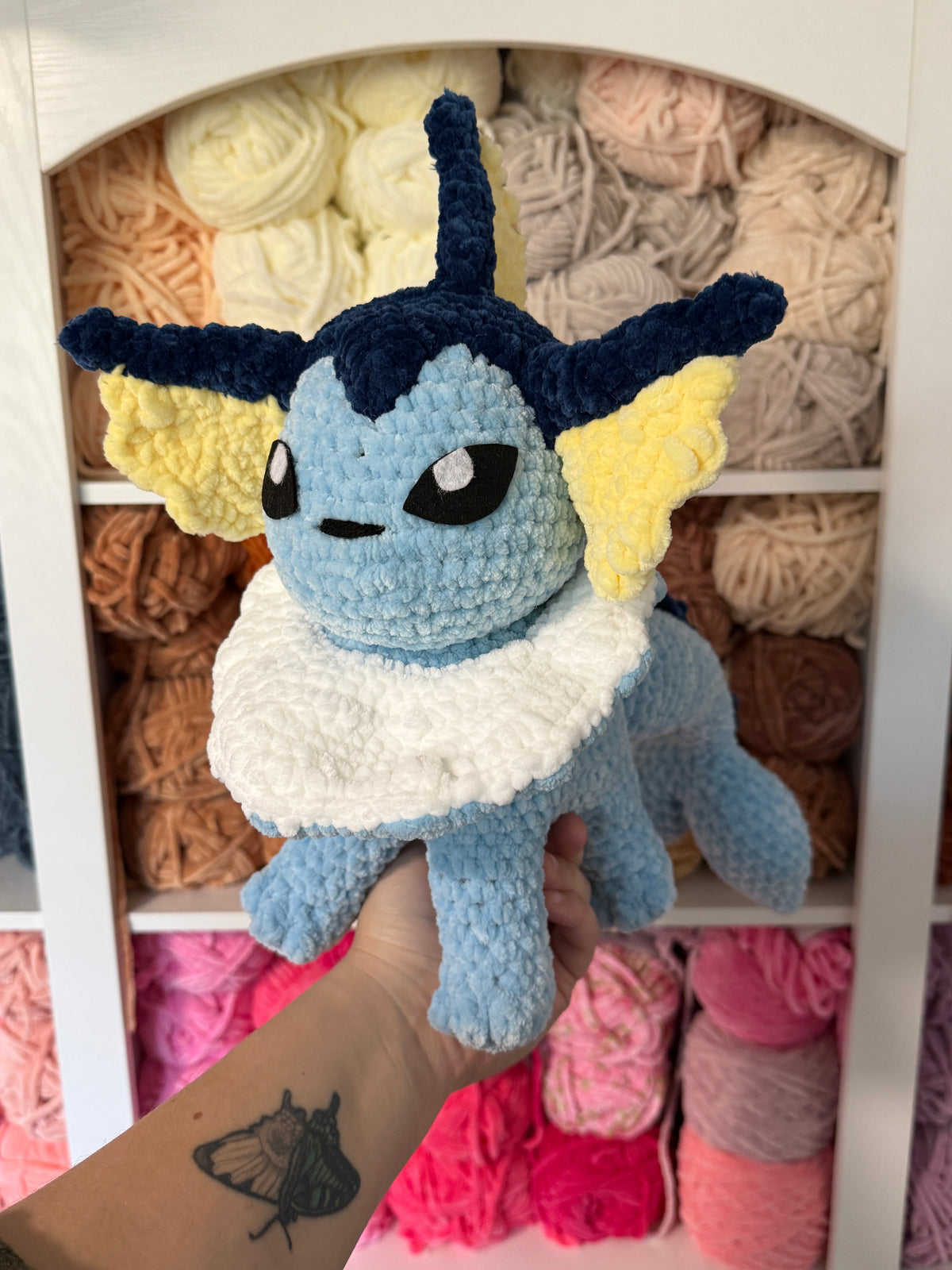 Standing Vaporeon