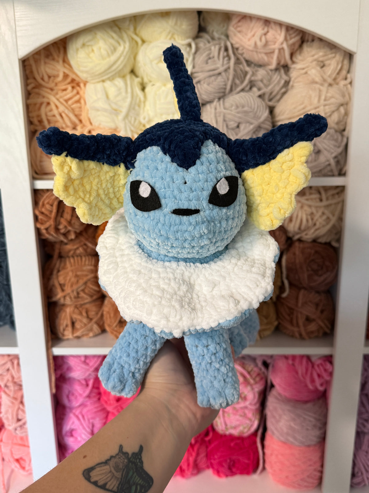 Standing Vaporeon