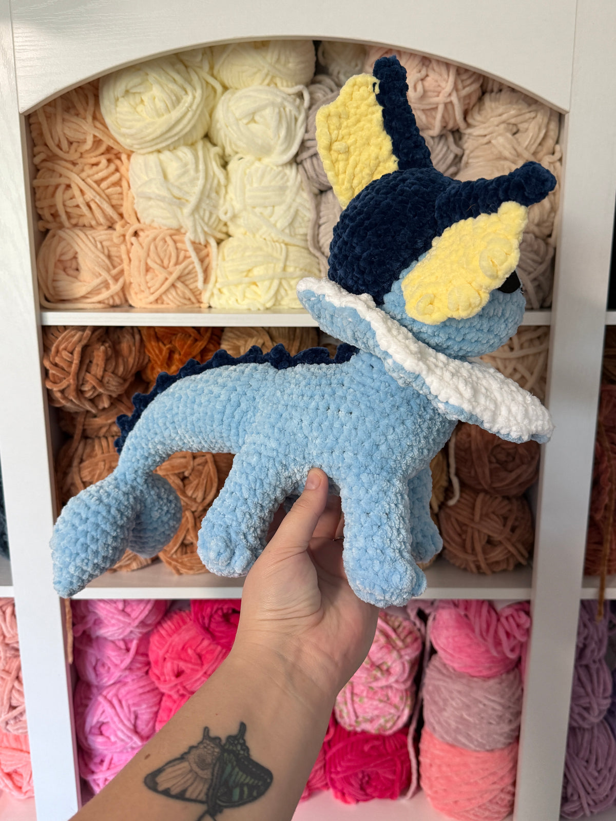 Standing Vaporeon